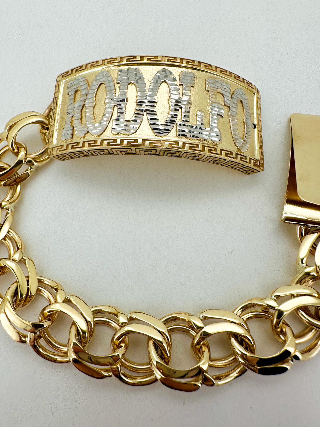 Chino link bracelet 10 k gold, 24 mm ID Box