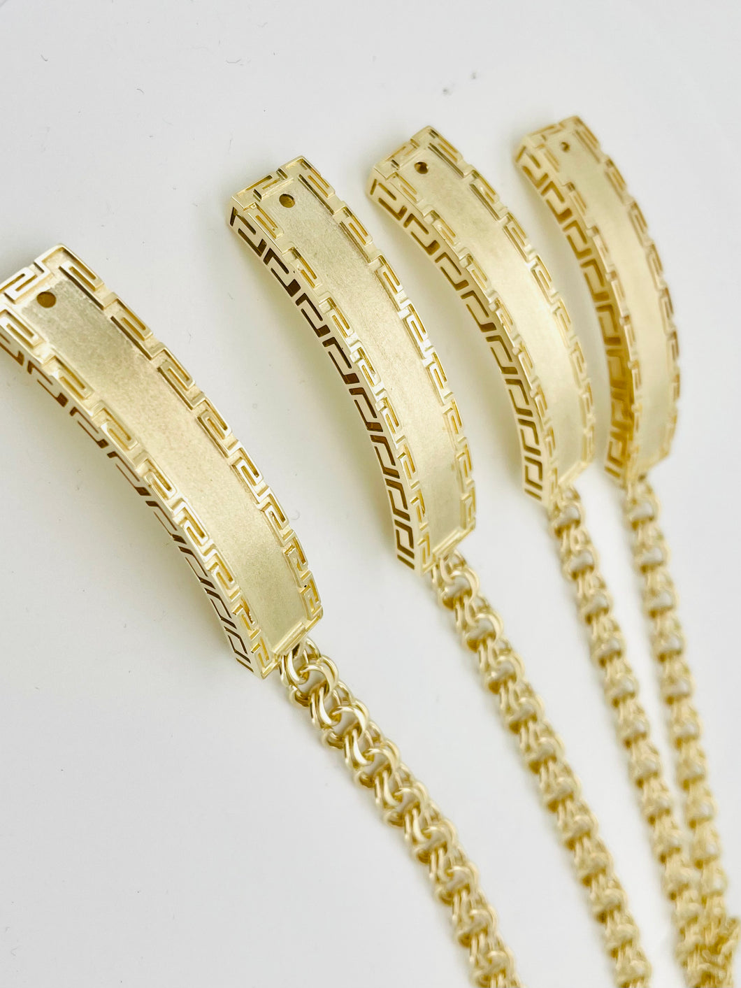 Chino link bracelet 7 mm link 10k gold